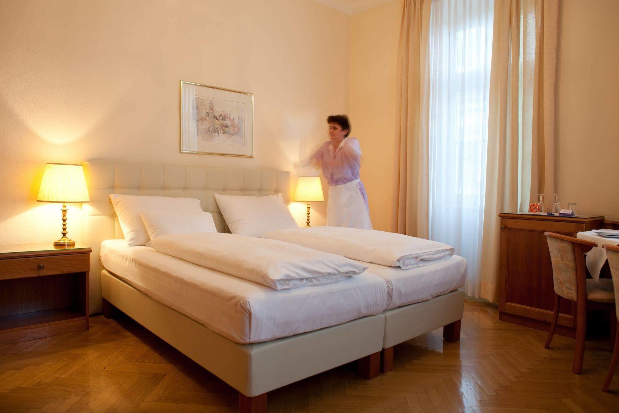 Hotel Schwalbe Vienna Exterior photo
