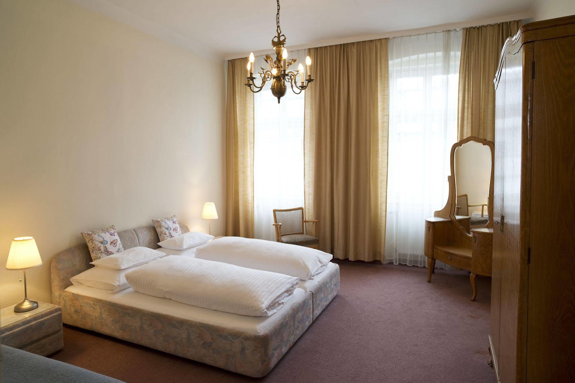 Hotel Schwalbe Vienna Exterior photo