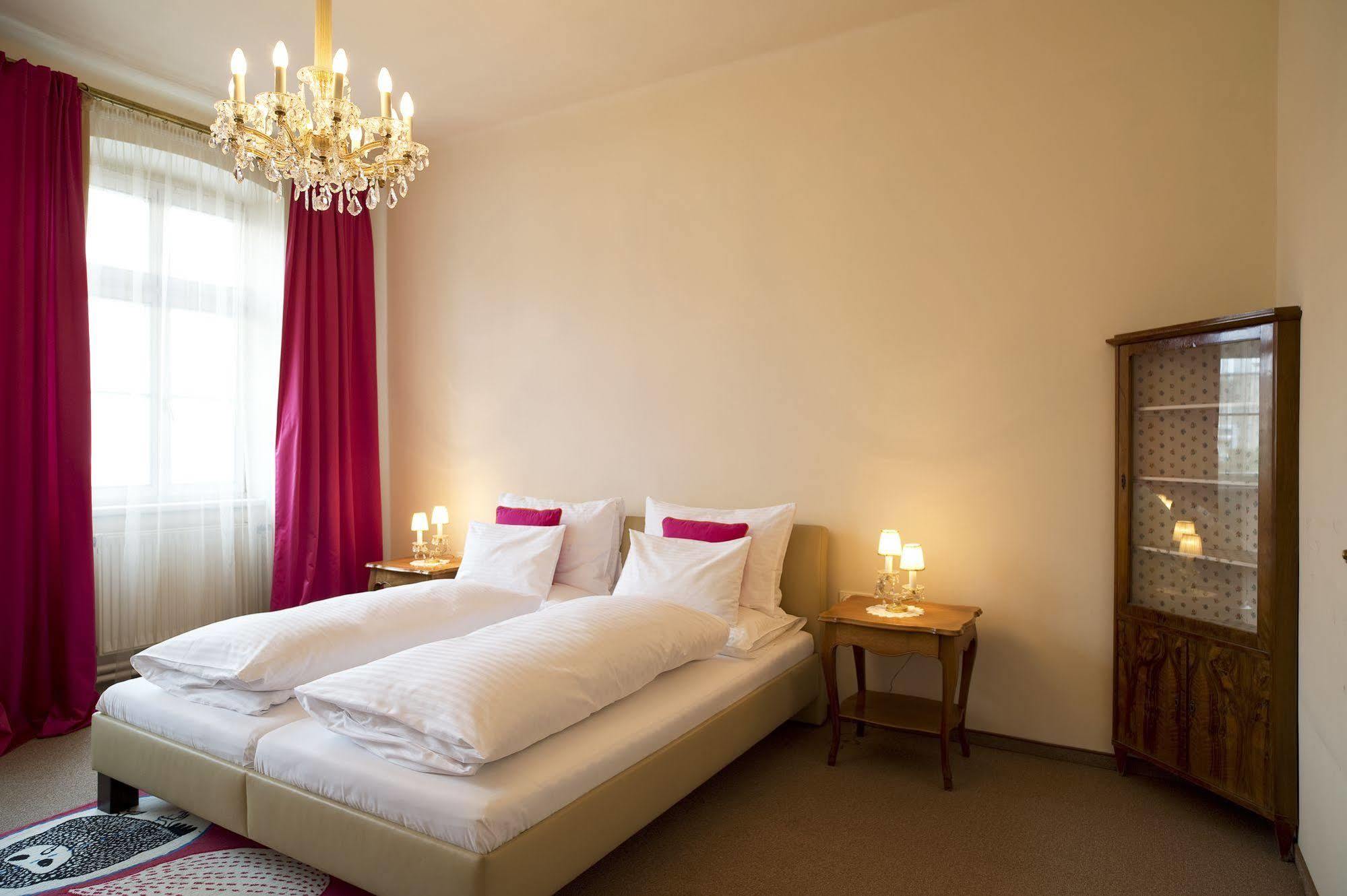 Hotel Schwalbe Vienna Exterior photo